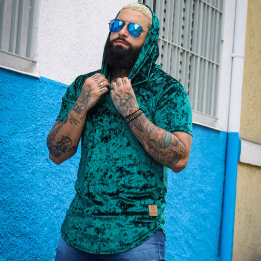 Camiseta Longline de Veludo com Touca Pierry Lohan - V16